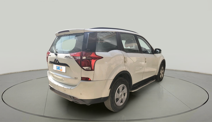 2018 Mahindra XUV500 W7, Diesel, Manual, 1,69,486 km, exterior