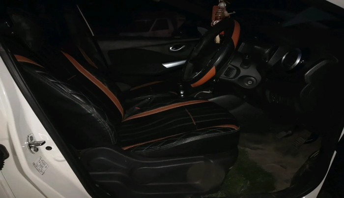 2019 Nissan Kicks XV 1.5, Petrol, Manual, 62,880 km, interior