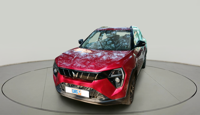 2024 Mahindra XUV 3XO AX5 1.2 L TCMPFi, Petrol, Manual, 26,838 km, exterior