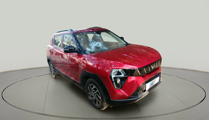 2024 Mahindra XUV 3XO AX5 1.2 L TCMPFi, Petrol, Manual, 26,838 km, exterior