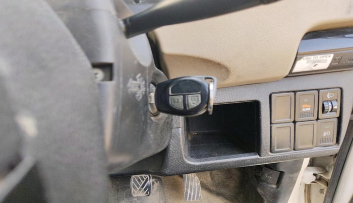 2018 Maruti Wagon R 1.0 VXI+ (O) MT, Petrol, Manual, 1,41,985 km, interior