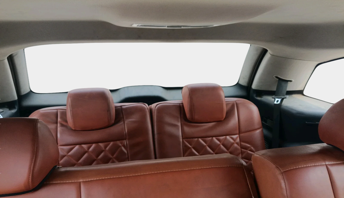 2018 Tata Hexa XM 4X2 7 STR, Diesel, Manual, 1,33,300 km, interior