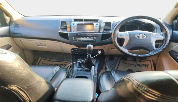2015 Toyota Fortuner 3.0 4X2 MT, Diesel, Manual, 1,41,655 km, interior