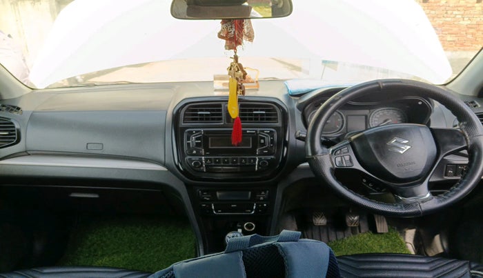 2017 Maruti Vitara Brezza ZDI, Diesel, Manual, 1,28,768 km, interior