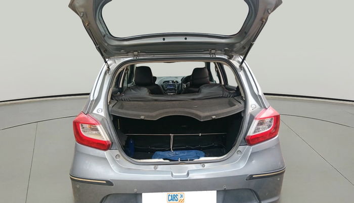 2018 Tata Tiago XZ PETROL, Petrol, Manual, 1,16,993 km, exterior