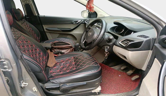 2018 Tata Tiago XZ PETROL, Petrol, Manual, 1,16,993 km, interior