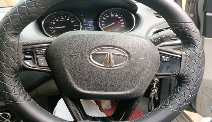 2018 Tata Tiago XZ PETROL, Petrol, Manual, 1,16,993 km, interior