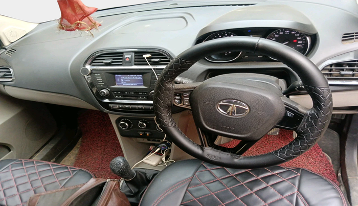 2018 Tata Tiago XZ PETROL, Petrol, Manual, 1,16,993 km, interior