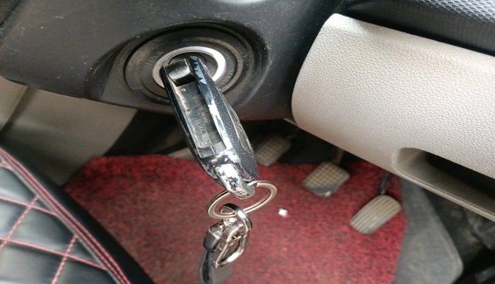 2018 Tata Tiago XZ PETROL, Petrol, Manual, 1,16,993 km, interior