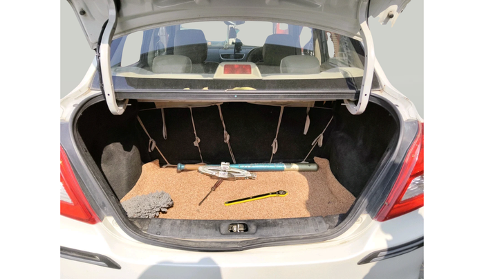 2015 Maruti Swift Dzire VXI, Petrol, Manual, 1,23,867 km, exterior