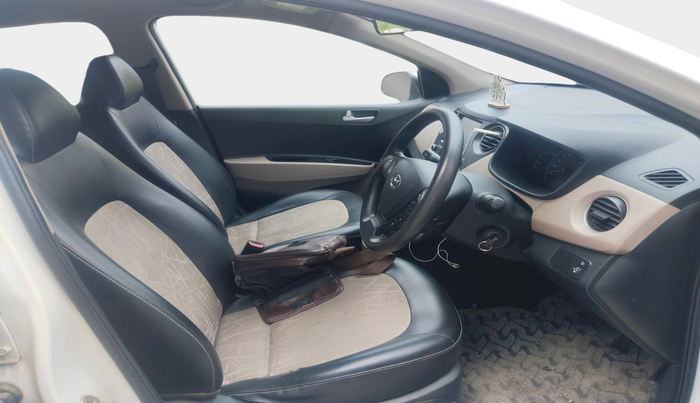 2018 Hyundai Grand i10 SPORTZ U2 1.2 CRDI, Diesel, Manual, 88,202 km, interior