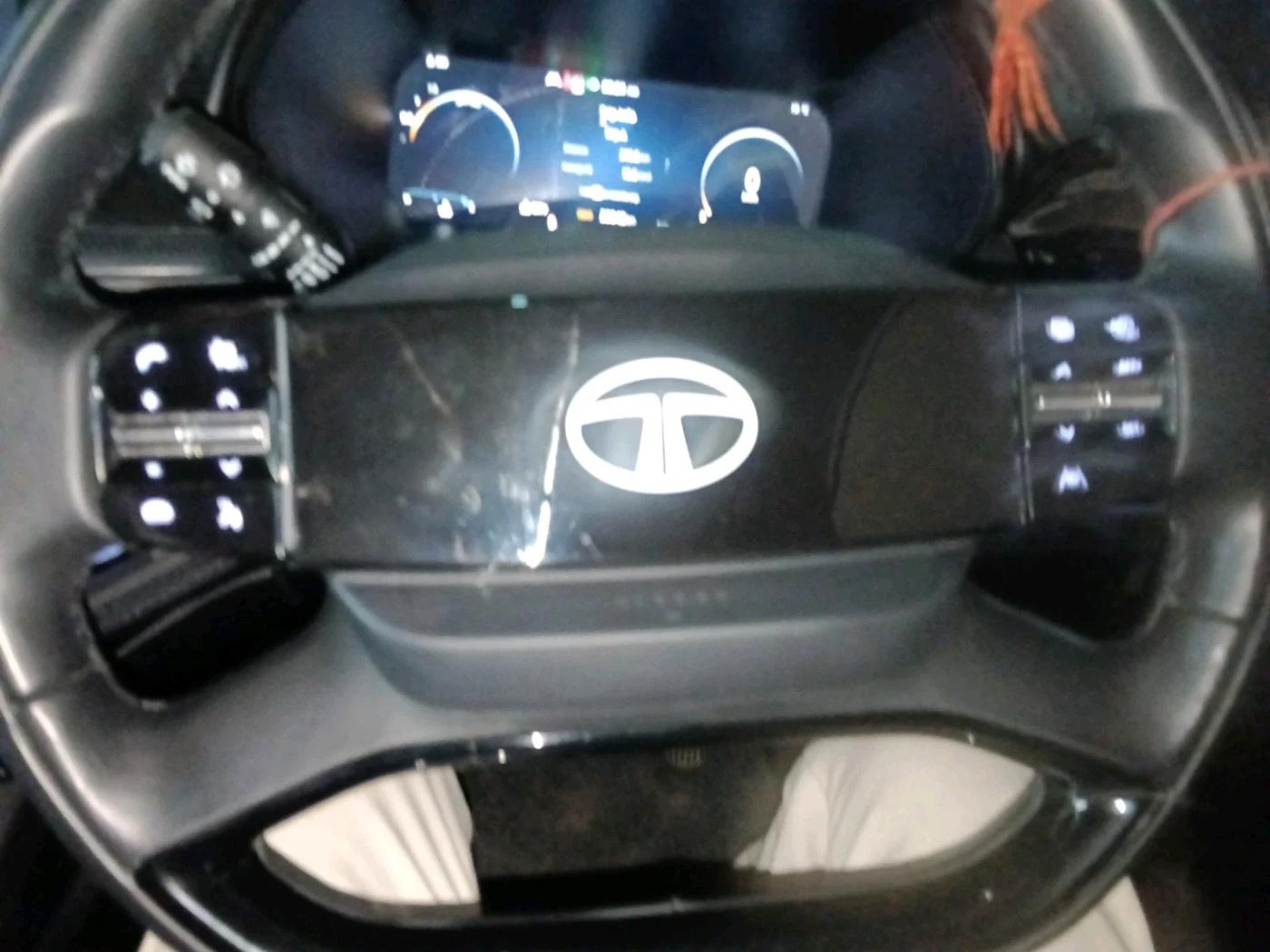2023 Tata Harrier FEARLESS PLUS DARK EDITION, Diesel, Manual, 23,549 km, interior