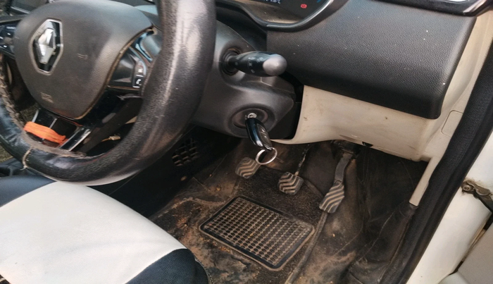 2021 Renault TRIBER RXT, Petrol, Manual, 46,800 km, interior