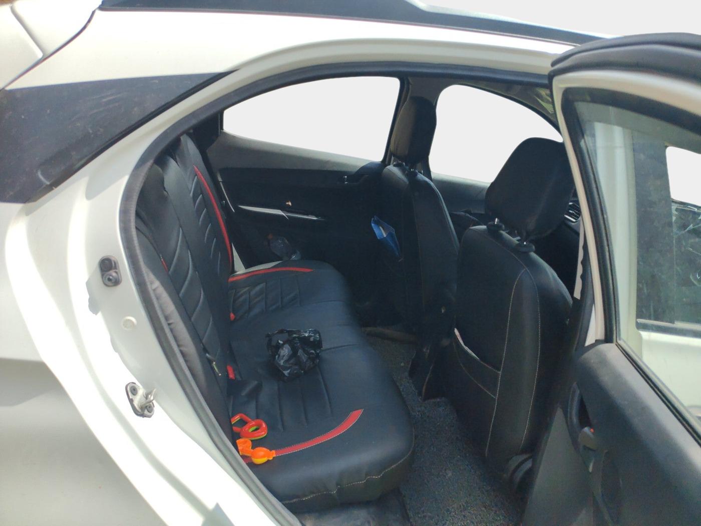 2022 Tata TIAGO NRG XT MT, Petrol, Manual, 37,950 km, interior