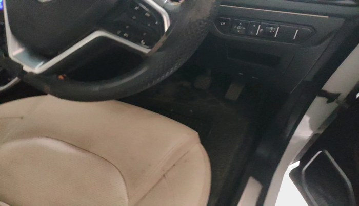 2023 MG HECTOR SMART PRO 1.5 TURBO MT PETROL, Petrol, Manual, 20,662 km, interior