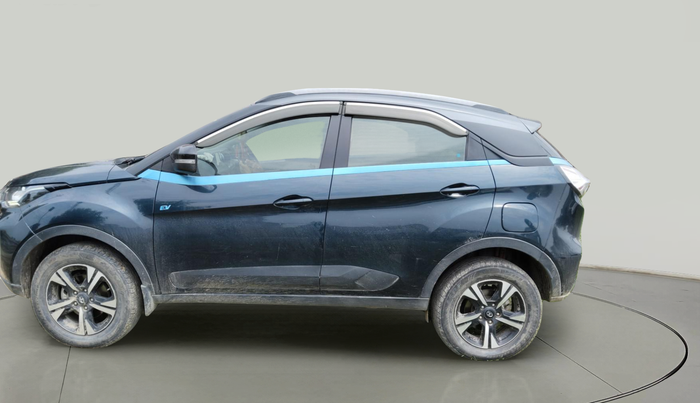 2022 Tata NEXON EV XZ PLUS LUX, Electric, Automatic, 55,720 km, exterior