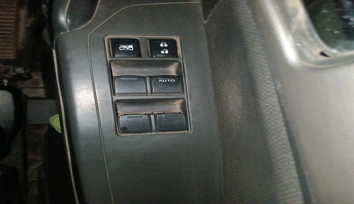 2017 Maruti Vitara Brezza ZDI PLUS DUAL TONE, Diesel, Manual, 1,55,530 km, interior