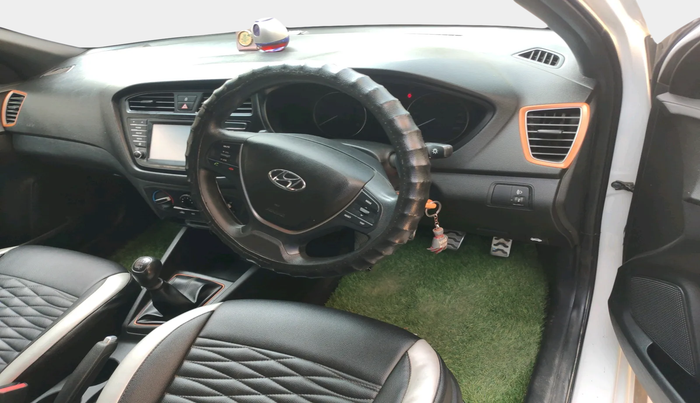 2017 Hyundai i20 Active 1.2 S, Petrol, Manual, 40,506 km, interior
