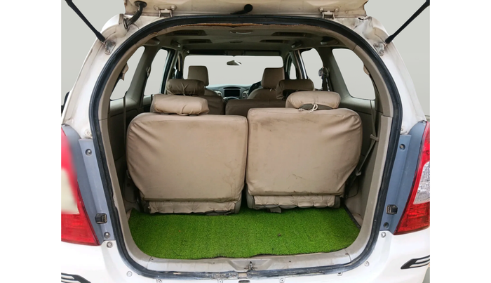 2011 Toyota Innova 2.5 G3, Diesel, Manual, 1,61,010 km, exterior