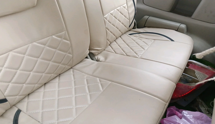 2011 Toyota Innova 2.5 G3, Diesel, Manual, 1,61,010 km, interior