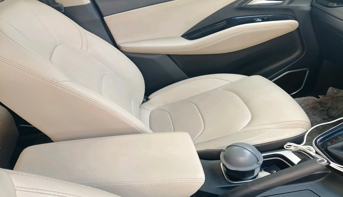 2023 MG HECTOR SHARP PRO 1.5 TURBO MT PETROL, Petrol, Manual, 7,320 km, interior