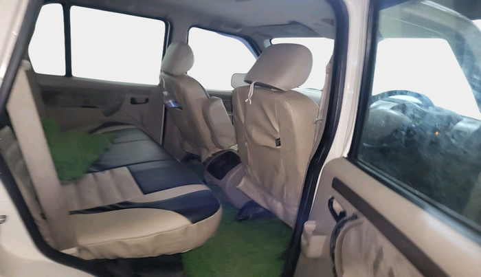 2012 Mahindra Scorpio VLX 2WD, Diesel, Manual, 1,21,336 km, interior