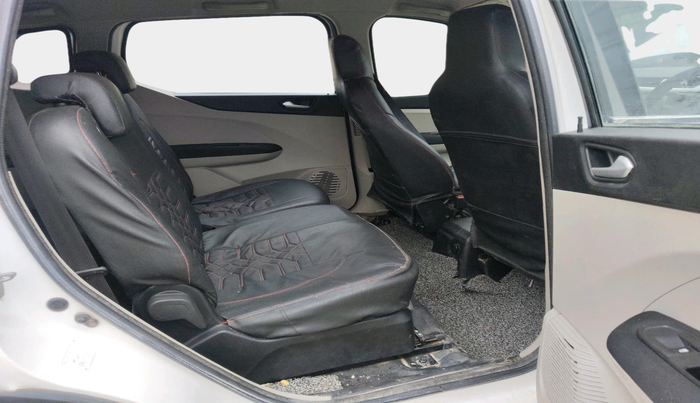 2021 Renault TRIBER RXZ, Petrol, Manual, 43,100 km, interior