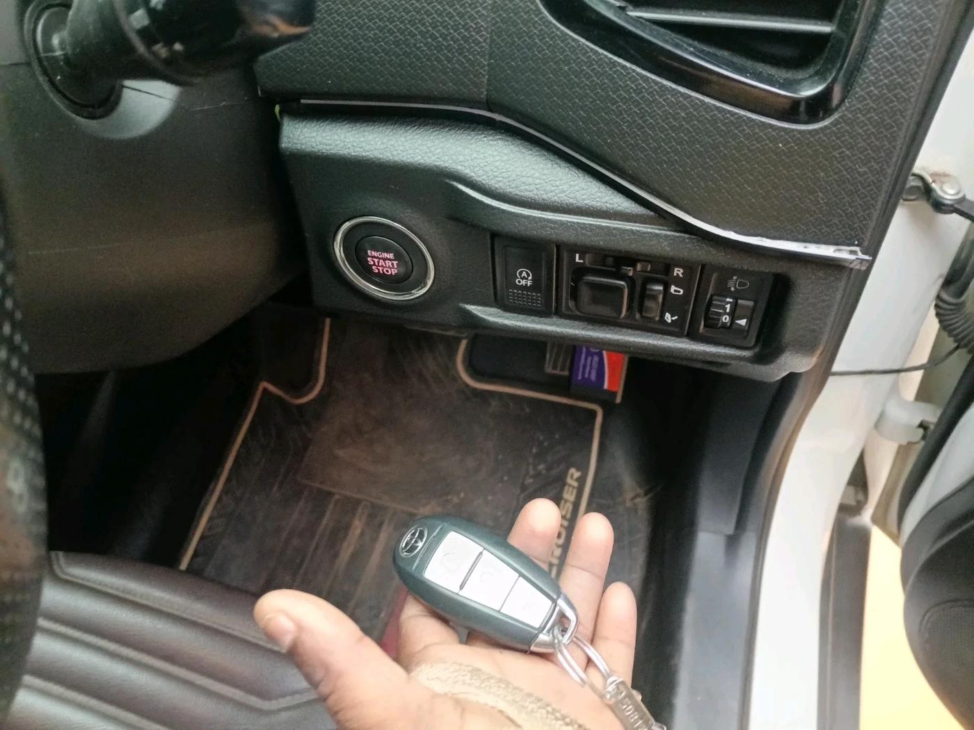 2021 Toyota URBAN CRUISER PREMIUM GRADE AT, Petrol, Automatic, 55,002 km, interior