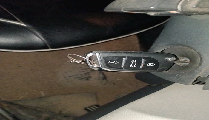 2015 Renault Duster 85 PS RXL DIESEL, Diesel, Manual, 1,13,519 km, interior