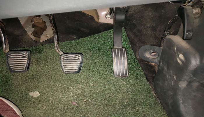 2017 Mahindra KUV 100 NXT K4+ D 6 STR, Diesel, Manual, 1,65,170 km, interior