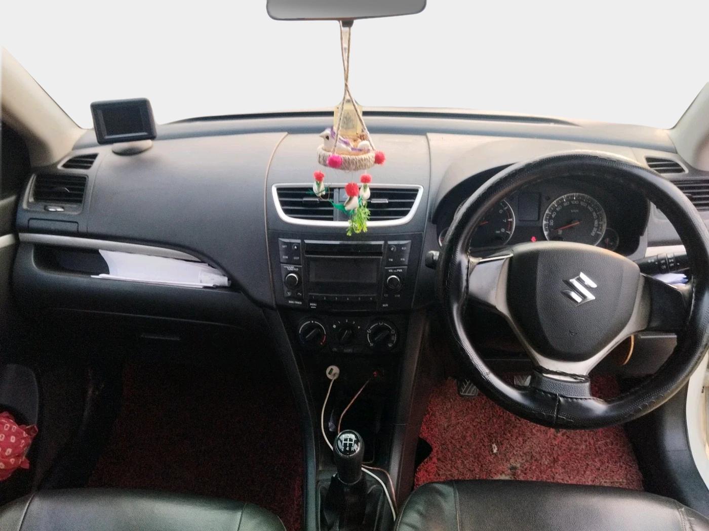 2016 Maruti Swift VXI, Petrol, Manual, 1,63,656 km, interior