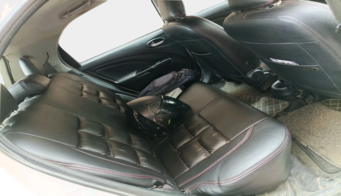 2018 Toyota Etios CROSS 1.4 VD, Diesel, Manual, 2,07,045 km, interior