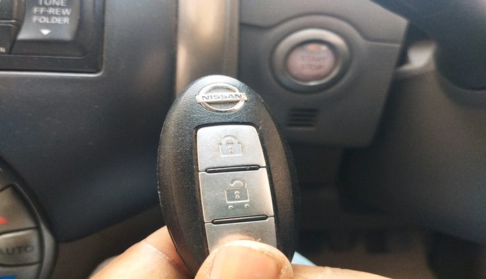 2013 Nissan Sunny XV DIESEL, Diesel, Manual, 1,38,018 km, interior