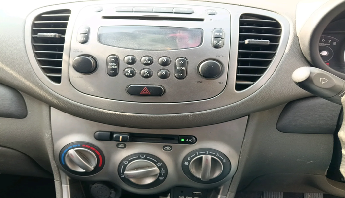 2016 Hyundai i10 SPORTZ 1.1, Petrol, Manual, 24,486 km, interior