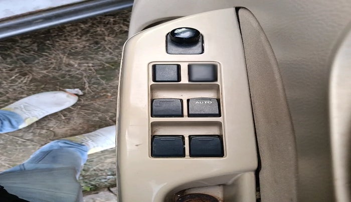 2013 Maruti Swift Dzire VDI, Diesel, Manual, 1,18,017 km, interior