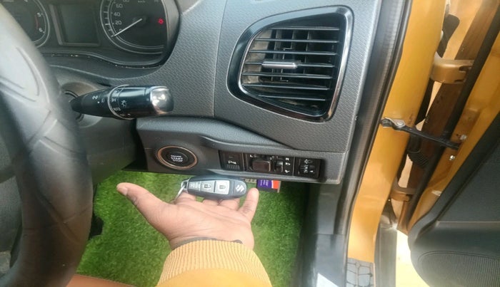 2017 Maruti Vitara Brezza ZDI PLUS, Diesel, Manual, 94,635 km, interior