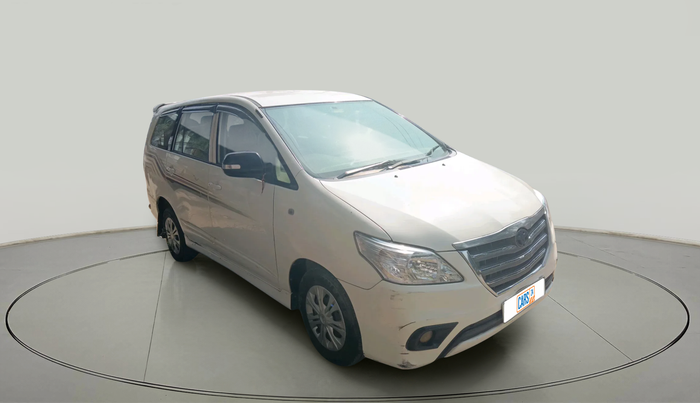 2013 Toyota Innova 2.5 GX 7 STR, Diesel, Manual, 96,161 km, exterior