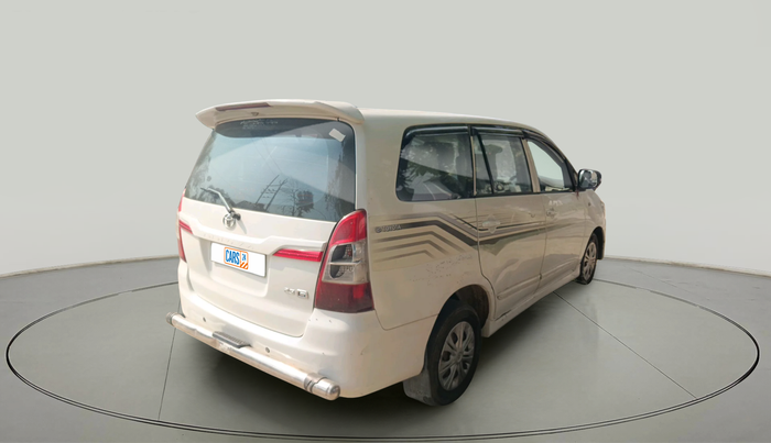 2013 Toyota Innova 2.5 GX 7 STR, Diesel, Manual, 96,161 km, exterior