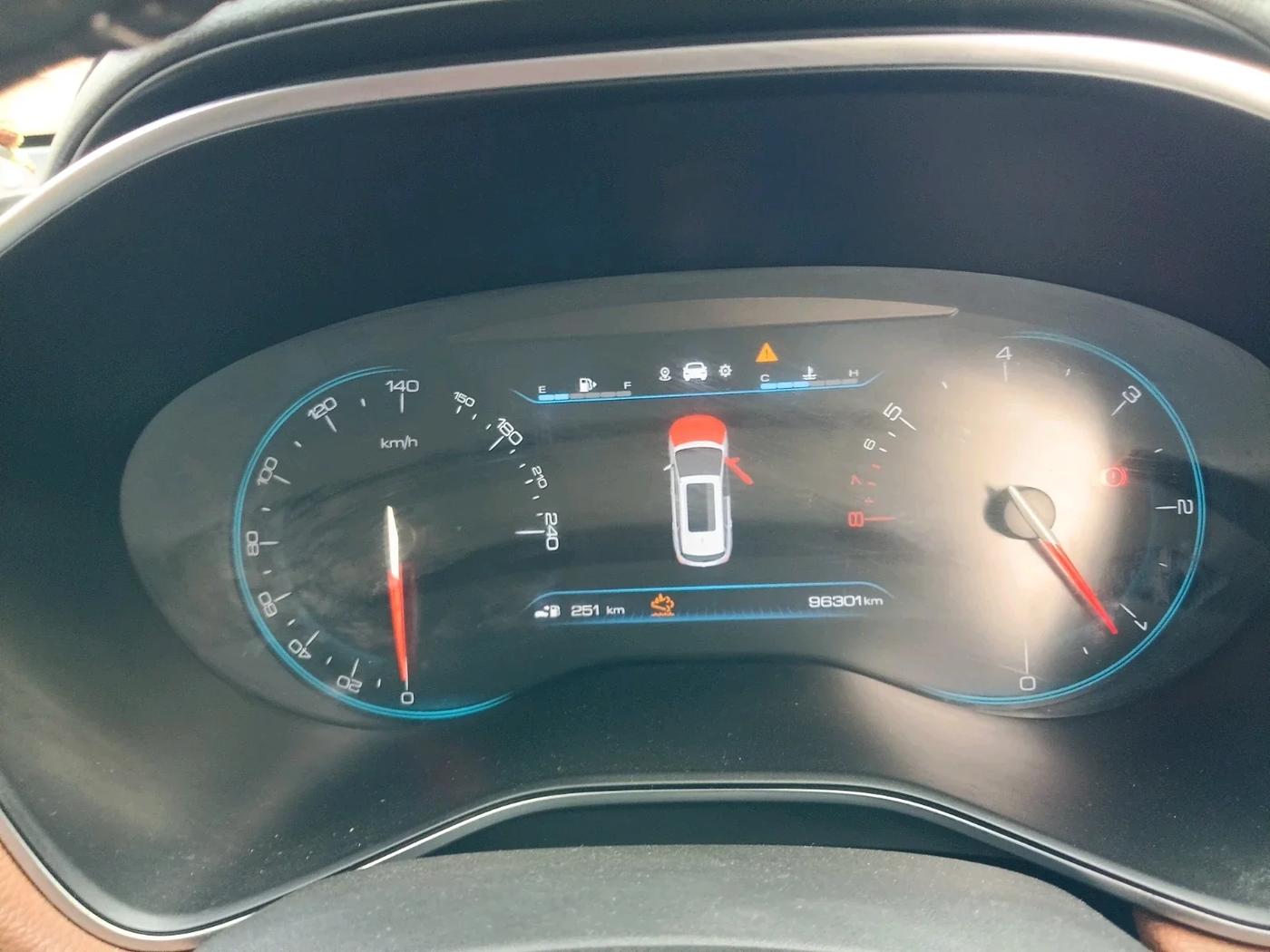 2022 MG HECTOR PLUS SHARP 2.0 DIESEL TURBO MT 6-STR, Diesel, Manual, 99,000 km, interior