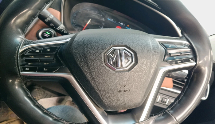 2022 MG HECTOR PLUS SHARP 2.0 DIESEL TURBO MT 6-STR, Diesel, Manual, 96,301 km, interior