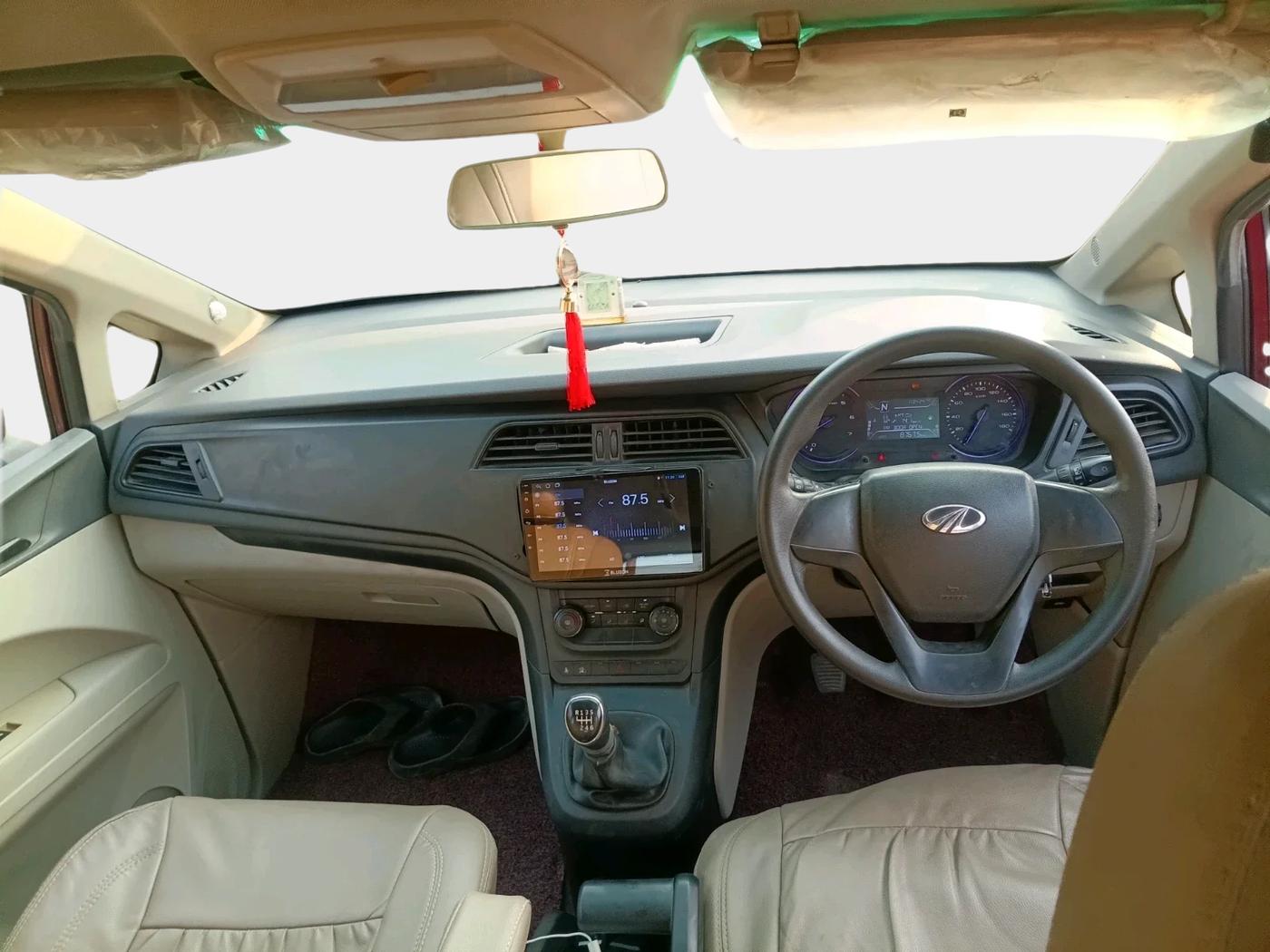 2018 Mahindra MARAZZO M4 7 STR, Diesel, Manual, 87,675 km, interior