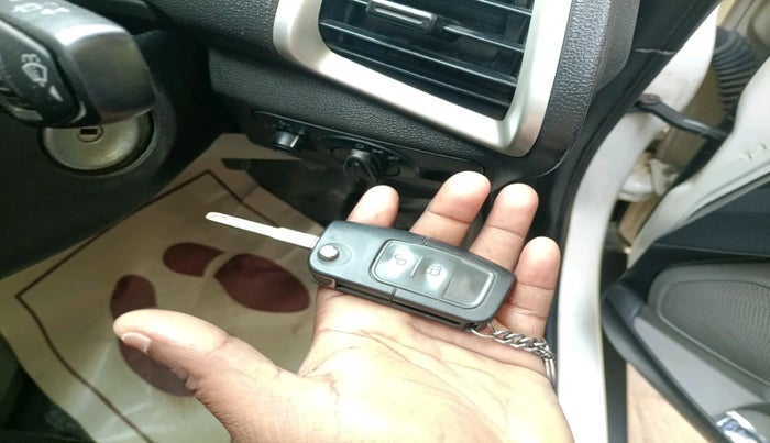 2015 Ford Ecosport TITANIUM 1.5L DIESEL, Diesel, Manual, 1,02,483 km, interior