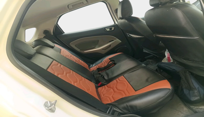 2015 Ford Ecosport TITANIUM 1.5L DIESEL, Diesel, Manual, 1,02,483 km, interior