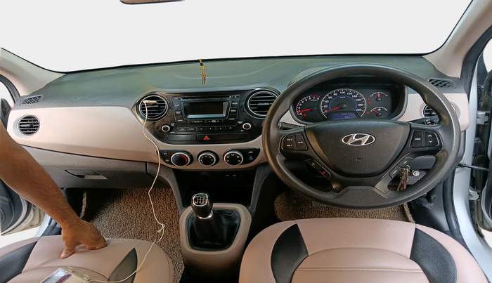 2015 Hyundai Grand i10 SPORTZ 1.2 KAPPA VTVT, Petrol, Manual, 63,528 km, interior