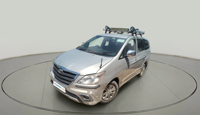2015 Toyota Innova 2.5 GX 8 STR, Diesel, Manual, 1,92,582 km, exterior