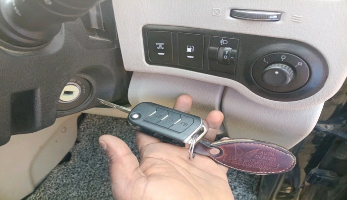 2021 Mahindra Scorpio S7, Diesel, Manual, 1,07,517 km, interior