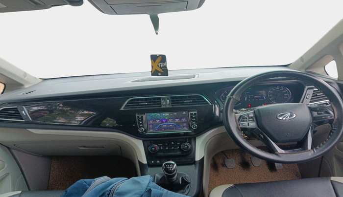2018 Mahindra MARAZZO M6 7 STR, Diesel, Manual, 87,862 km, interior