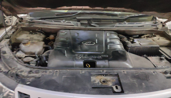 2014 Mahindra XUV500 W8, Diesel, Manual, 2,41,969 km, exterior