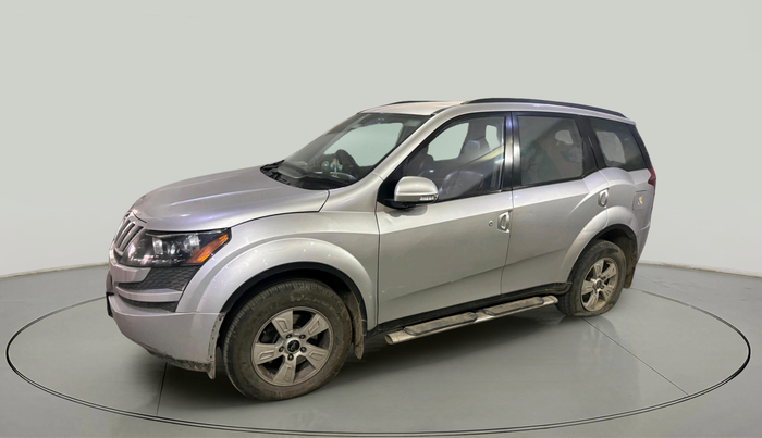 2014 Mahindra XUV500 W8, Diesel, Manual, 2,41,969 km, exterior