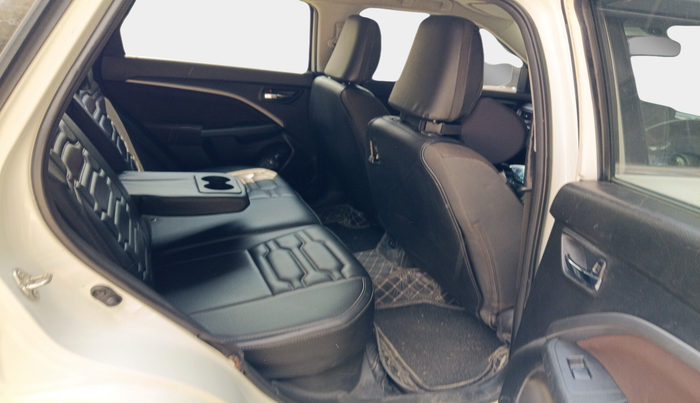 2023 Maruti BREZZA ZXI + SMART HYBRID, Petrol, Manual, 36,020 km, interior